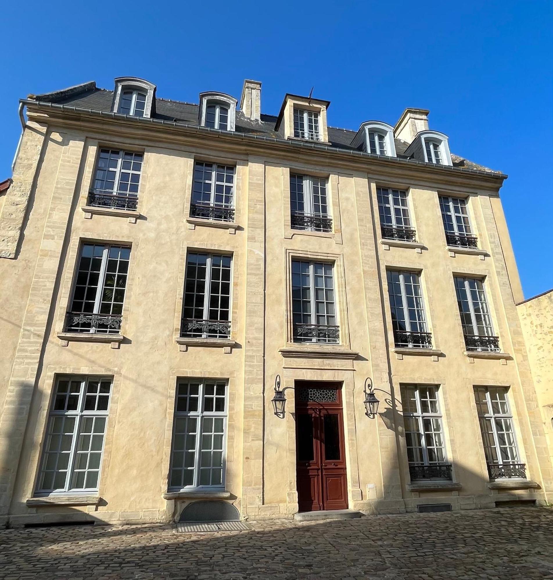 Appartement De Charme Bayeux Exterior photo